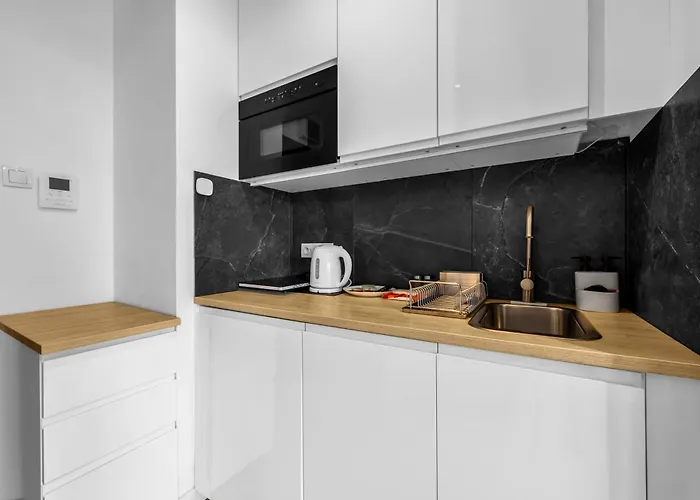 Wola - 9th Floor With Balcony - By Rentujemy Warszawa