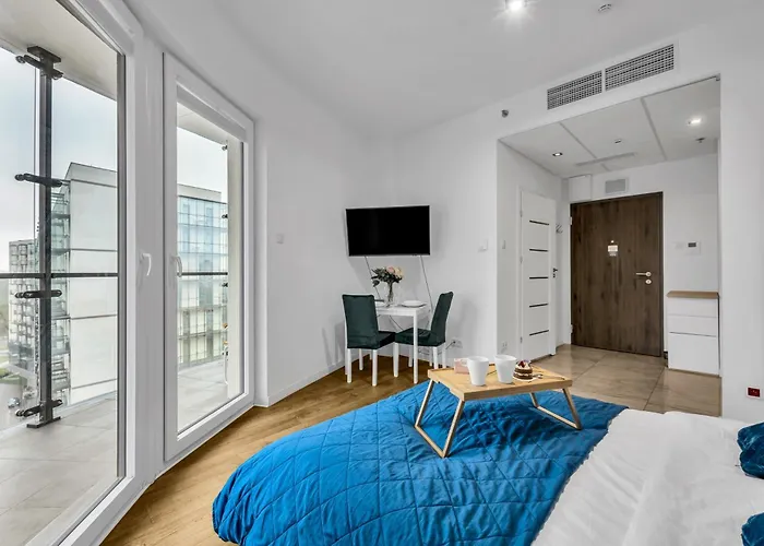 Wola - 9th Floor With Balcony - By Rentujemy Lejlighed *